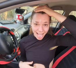 Im AUTO zum CUMSHOT gehobelt und geblasen