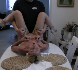 MegaSpermaDusche !!! Komplett eingekleistert in Nylons