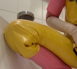 Magst du mir beim pissen zuschauen?